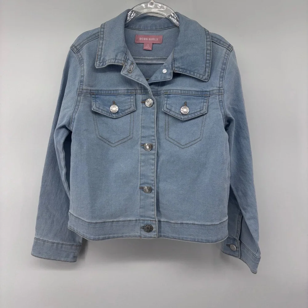 BCBG‎ Girls Light Wash Denim Jacket Size S (7/8) Classic Jean Coat
